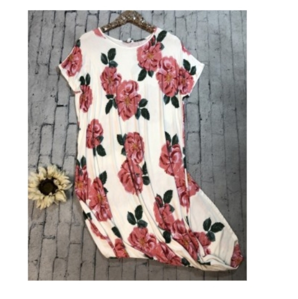 NIB Ivory Floral Maxi w/Angled Hem XL